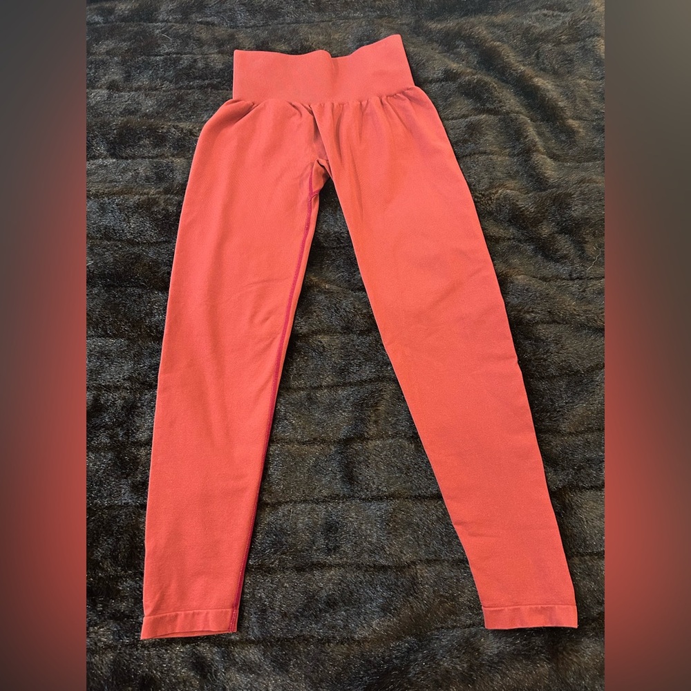 NVGTN High-Waisted Seamless Leggings Bright Red Stretch Activewear Size S